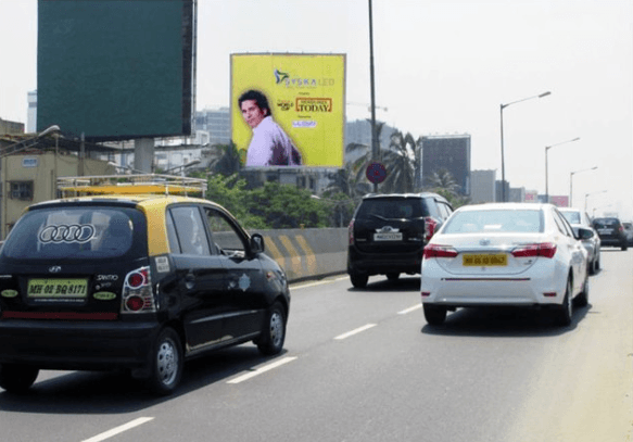 Billboard at Airport to Worli Sea Link Via Bandra ROB ​